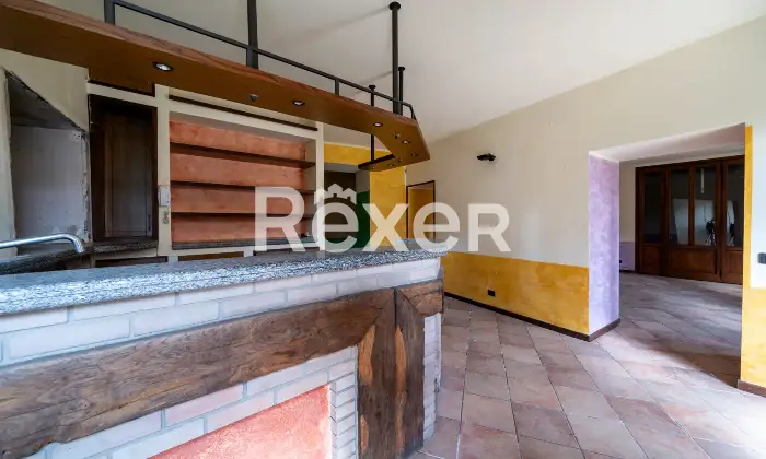 Rexer-Longone-Al-Segrino-Ex-Albergo-LA-POSTA-Cucina