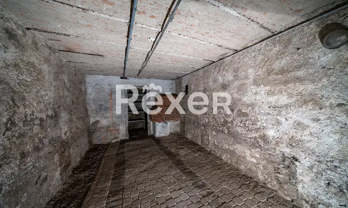 Rexer-Longone-Al-Segrino-Ex-Albergo-LA-POSTA-Fabbricato-rurale