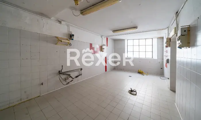 Rexer-Longone-Al-Segrino-Ex-Albergo-LA-POSTA-Deposito