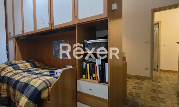 Rexer-Penne-Villa-indipendente-su-tre-livelli-con-garage-a-Penne-Altro