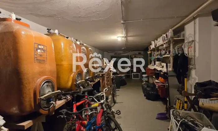 Rexer-Penne-Villa-indipendente-su-tre-livelli-con-garage-a-Penne-Altro