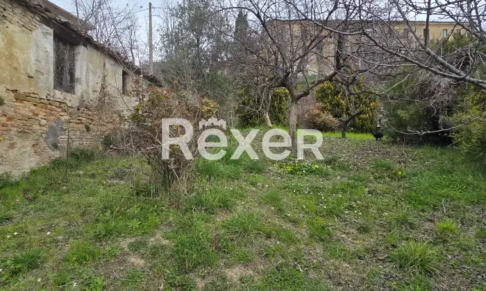 Rexer-Penne-Villa-indipendente-su-tre-livelli-con-garage-a-Penne-Altro