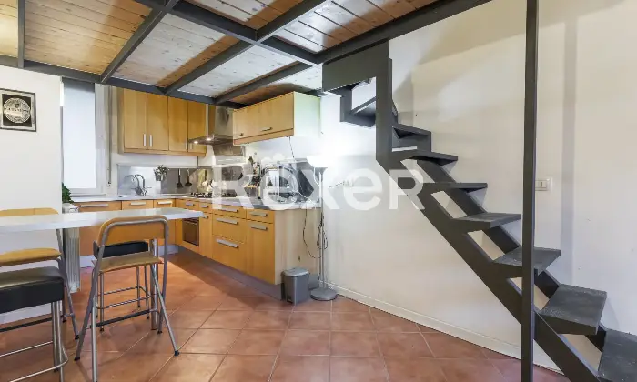 Rexer-Sesto-San-Giovanni-Loft-con-garage-Altro