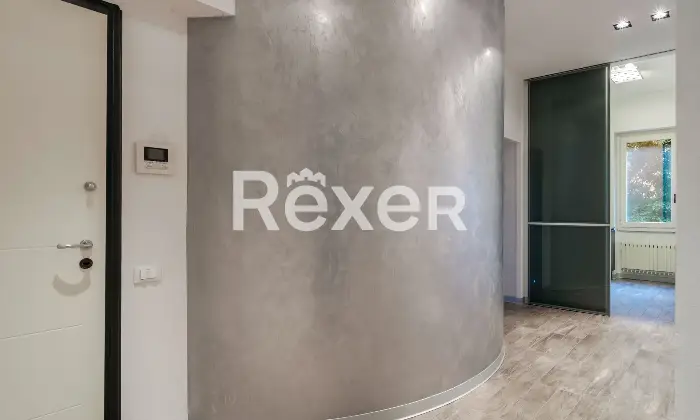 Rexer-Brescia-Ampio-Bilocale-con-posto-auto-coperto-Altro