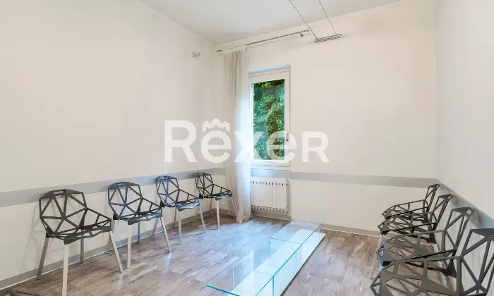 Rexer-Brescia-Ampio-Bilocale-e-trilocale-con-posti-auto-coperti-Altro