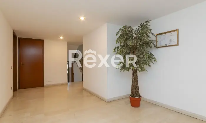 Rexer-Villa-Raverio-TRILOCALE-DOPPI-SERVI-E-BOX-Altro