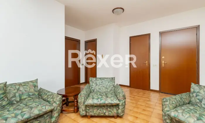 Rexer-Villa-Raverio-TRILOCALE-DOPPI-SERVI-E-BOX-Altro