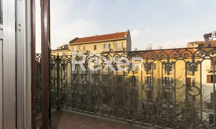 Rexer-Torino-Appartamento-piano-con-ascensore-Altro