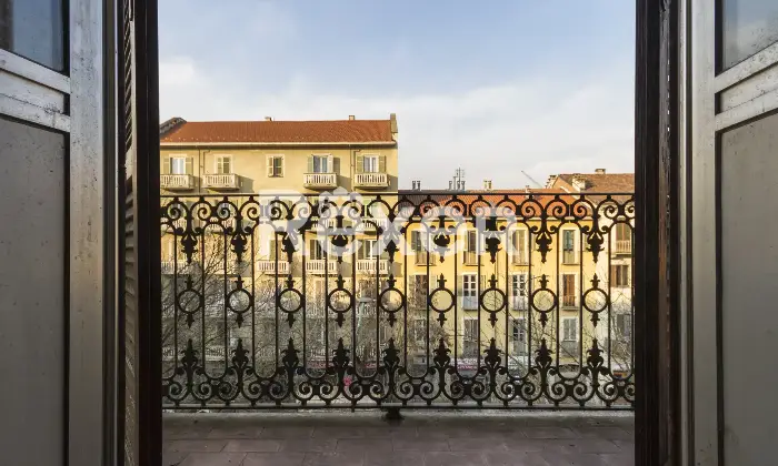 Rexer-Torino-Appartamento-piano-con-ascensore-Altro