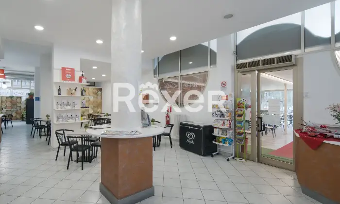 Rexer-Terra-del-Sole-Locale-commerciale-con-area-esterna-esclusiva-e-tripla-esposizione-Altro