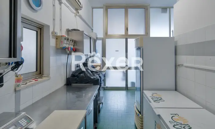 Rexer-Terra-del-Sole-Locale-commerciale-con-area-esterna-esclusiva-e-tripla-esposizione-Altro