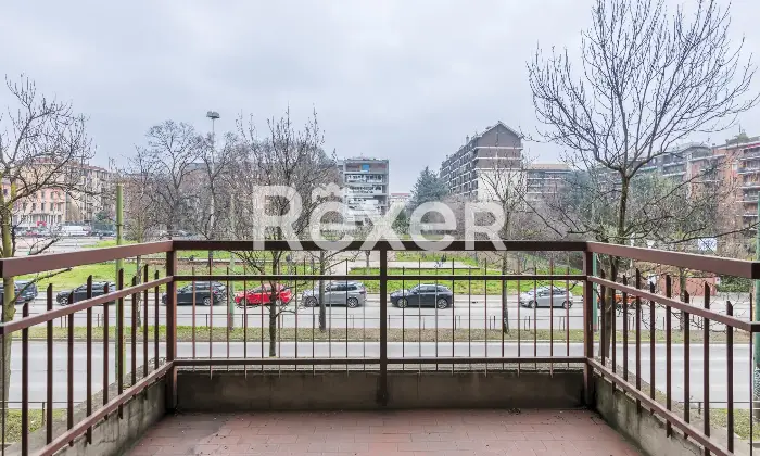 Rexer-Milano-Ampio-appartamento-in-stabile-signorile-Altro