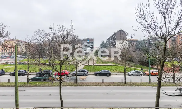 Rexer-Milano-Ampio-appartamento-in-stabile-signorile-Altro