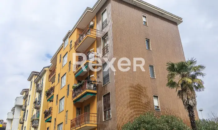 Rexer-Milano-Ampio-appartamento-in-stabile-signorile-Altro