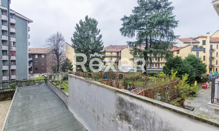 Rexer-Milano-Ampio-appartamento-in-stabile-signorile-Altro