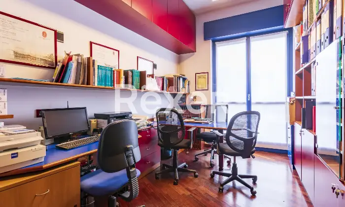 Rexer-Milano-Ampio-appartamento-in-stabile-signorile-Altro