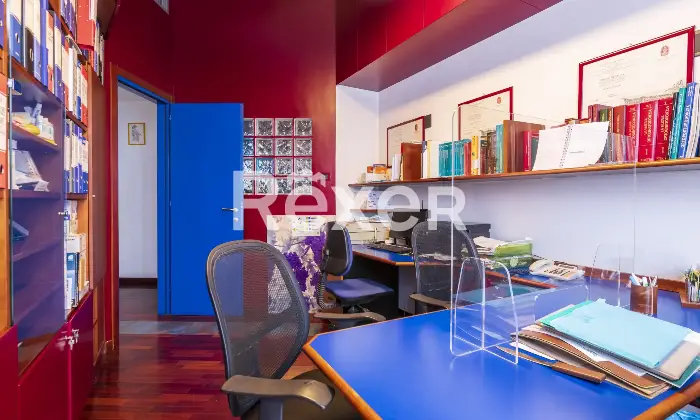 Rexer-Milano-Ampio-appartamento-in-stabile-signorile-Altro