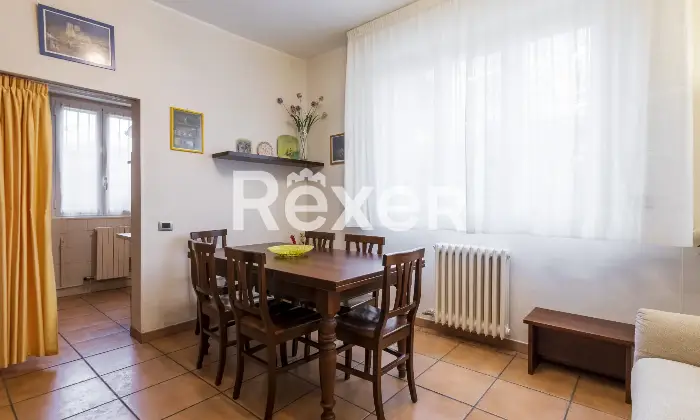 Rexer-Paderno-Dugnano-Appartamento-di-locali-con-autorimessa-Altro