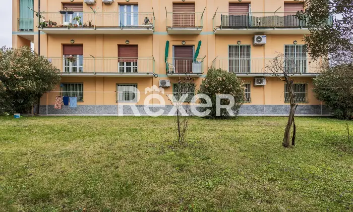 Rexer-Paderno-Dugnano-Appartamento-di-locali-con-autorimessa-Altro