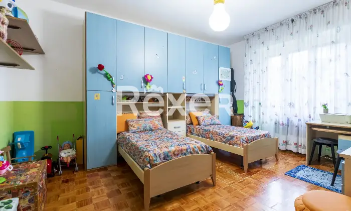 Rexer-Paderno-Dugnano-Appartamento-di-locali-con-autorimessa-Altro