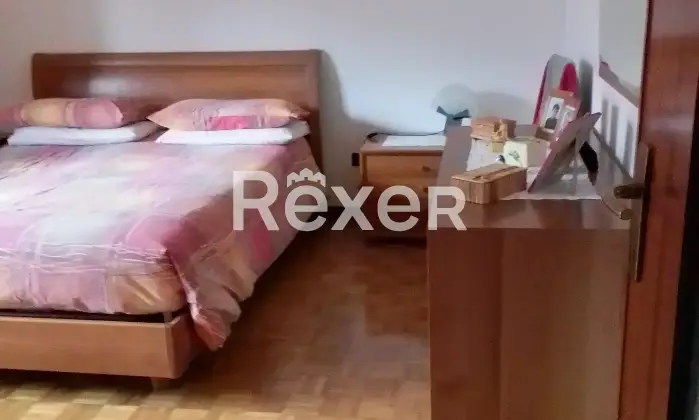 Rexer-Costa-Volpino-Appartamento-con-terrazza-cantina-e-garage-Altro