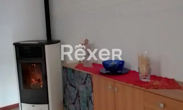 Rexer-Costa-Volpino-Appartamento-con-terrazza-cantina-e-garage-Altro