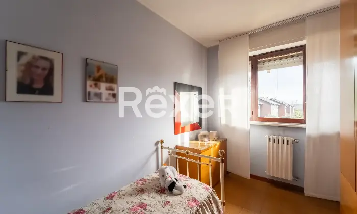 Rexer-Rho-Villetta-a-schiera-con-box-Altro