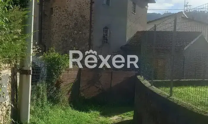 Rexer-Camaiore-Terratetto-villetta-con-giardino-Esterno