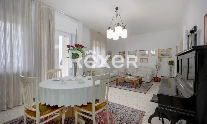 Rexer-Matera-Luminoso-appartamento-in-classe-A-con-posto-auto-condominiale-Salone