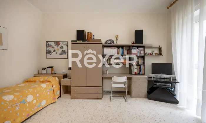 Rexer-Matera-Luminoso-appartamento-in-classe-A-con-posto-auto-condominiale-Camera-da-letto