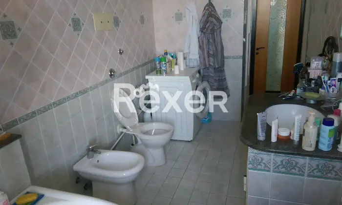 Rexer-Barcellona-Pozzo-di-Gotto-APPARTAMENTO-PANORAMICO-VISTA-ISOLE-EOLIE-MILAZZO-E-MARINELLO-ARREDATO-Bagno