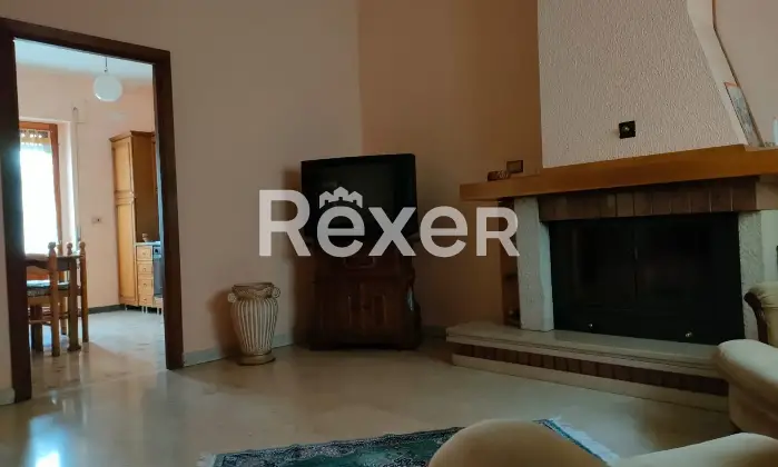 Rexer-San-Giovanni-in-Fiore-CASA-INDIPENDENTE-CON-DUE-APPARTAMENTI-ED-AMPIO-LOCALE-DEPOSITO-Altro