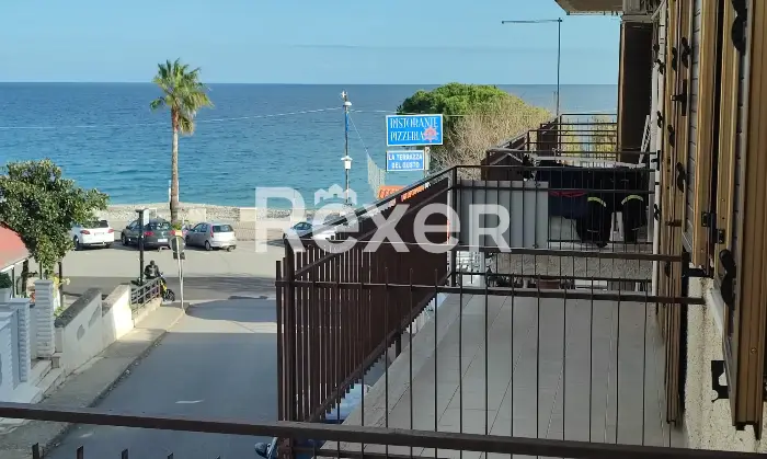 Rexer-Roseto-Capo-Spulico-Apartment-about-real-meters-from-the-sea-Balcone