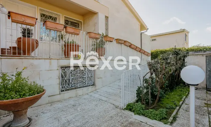 Rexer-Livorno-Villa-singola-con-piscina-Altro