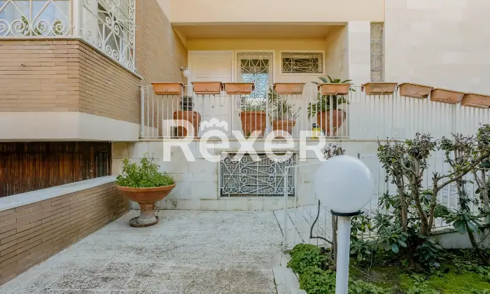 Rexer-Livorno-Villa-singola-con-piscina-Altro