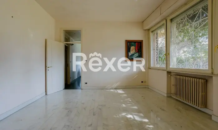 Rexer-Livorno-Villa-singola-con-piscina-Altro