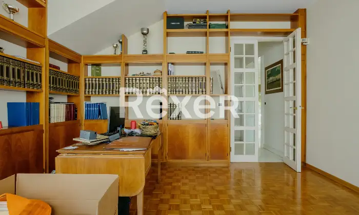 Rexer-Livorno-Villa-singola-con-piscina-Altro