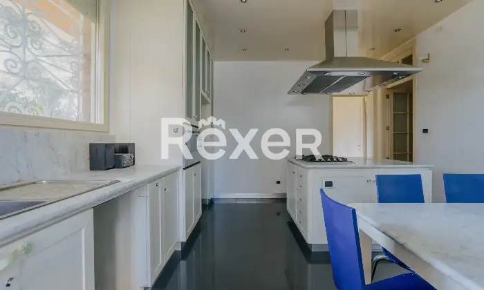 Rexer-Livorno-Villa-singola-con-piscina-Altro