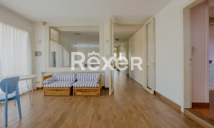 Rexer-Livorno-Villa-singola-con-piscina-Altro