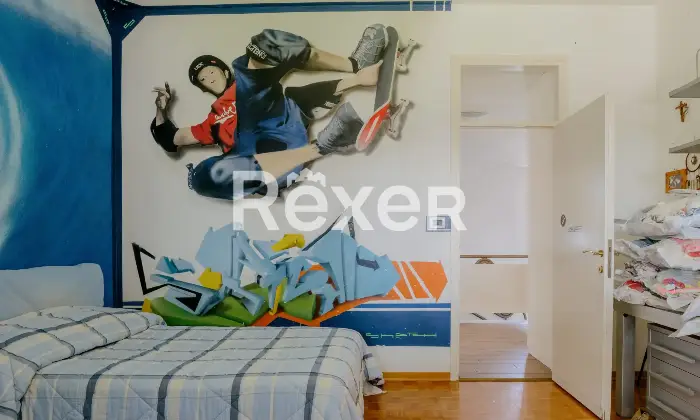 Rexer-Livorno-Villa-singola-con-piscina-Altro