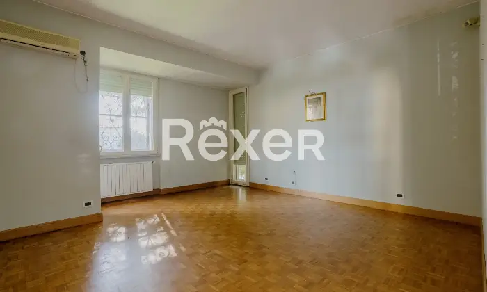 Rexer-Livorno-Villa-singola-con-piscina-Altro