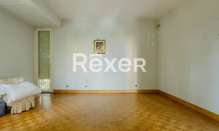 Rexer-Livorno-Villa-singola-con-piscina-Altro