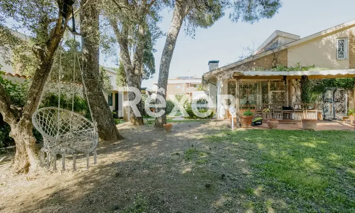 Rexer-Livorno-Villa-singola-con-piscina-Altro