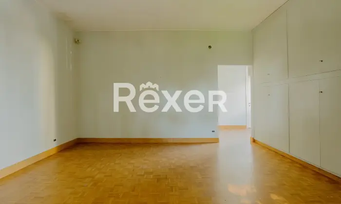 Rexer-Livorno-Villa-singola-con-piscina-Altro