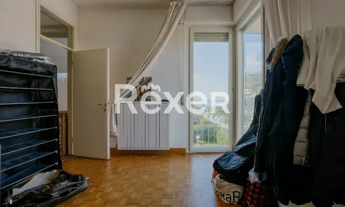 Rexer-Livorno-Villa-singola-con-piscina-Altro