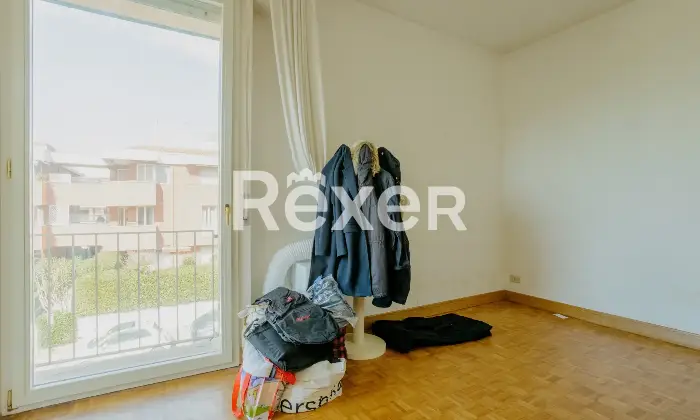 Rexer-Livorno-Villa-singola-con-piscina-Altro