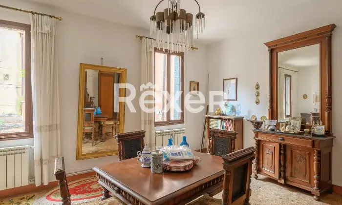 Rexer-Venezia-Appartamento-indipendente-con-cantina-Altro