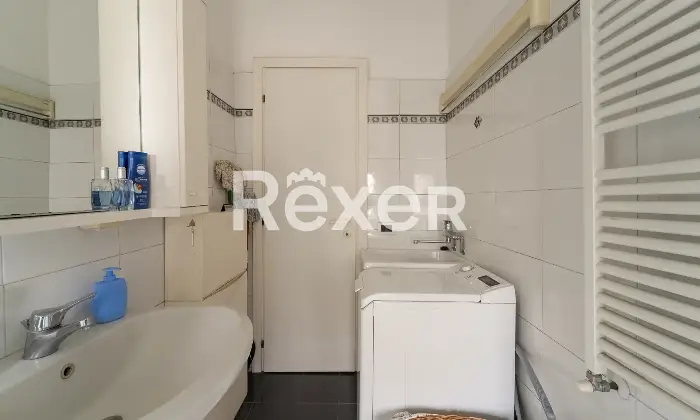 Rexer-Milano-Viale-Caterina-da-Forl-n-Appartamento-panoramico-con-Box-Altro