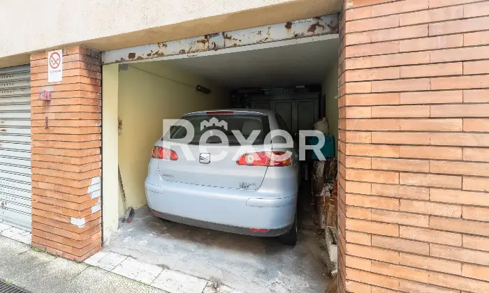 Rexer-Milano-Viale-Caterina-da-Forl-n-Appartamento-panoramico-con-Box-Altro