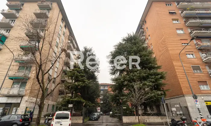Rexer-Milano-Viale-Caterina-da-Forl-n-Appartamento-panoramico-con-Box-Altro